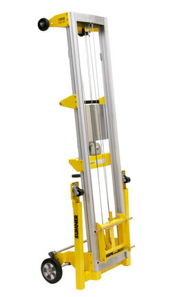 1900_Lift_Standing